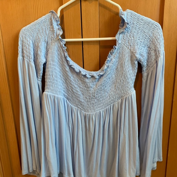 Off the shoulder shirt - Picture 2 of 2